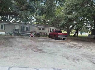869 Anderson Ave, Mascotte, FL 34753