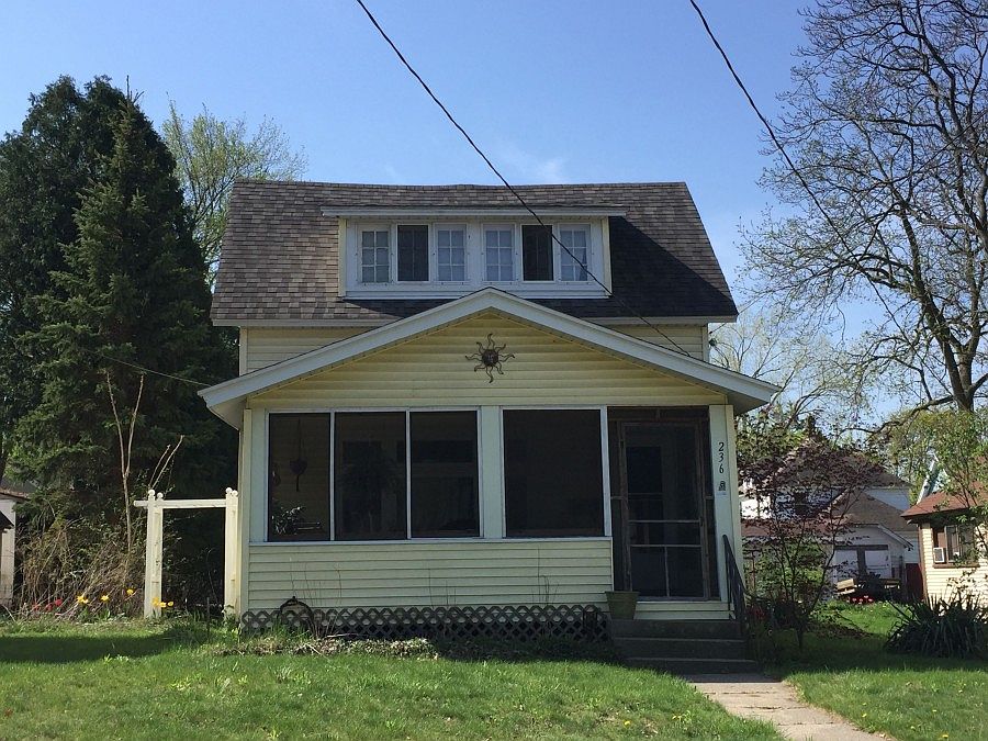 1st image of 236 Palmer St NE