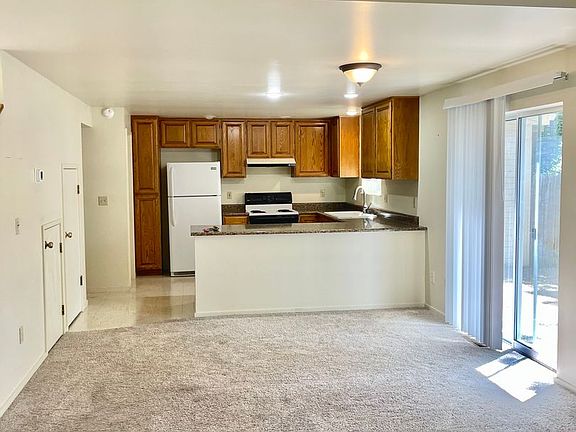 5th image of 1046-1056 E Main St #1050