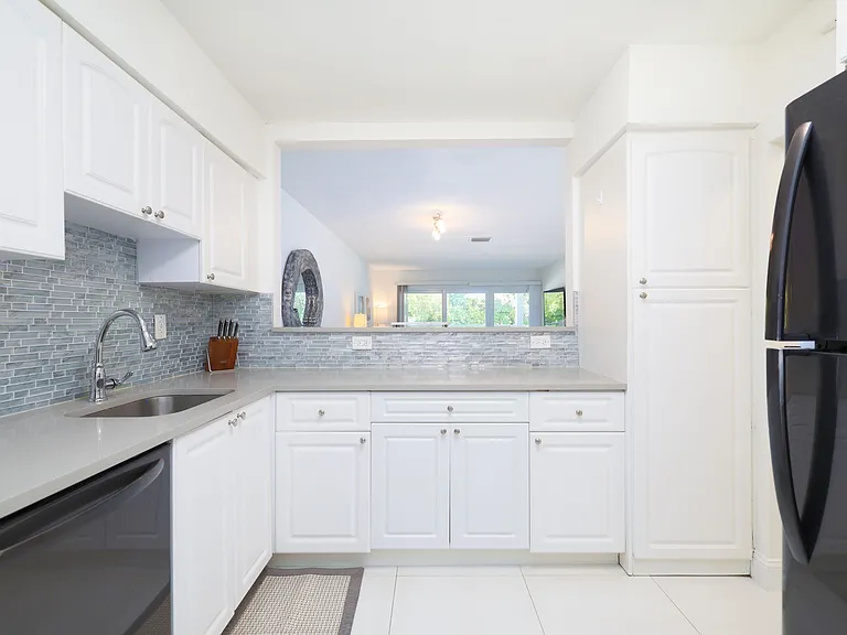 501 N Ocean Blvd #4 — Photo 9