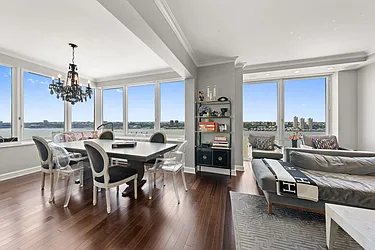 Sold by Nest Seekers International