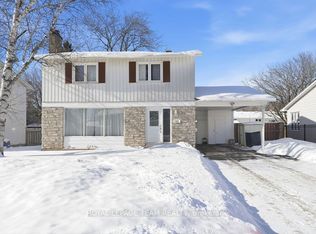 123 Abbeyhill Dr, Ottawa, ON K2L 1H4