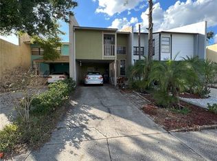 2910 Kelly Ridge Ln, Tampa, FL 33604