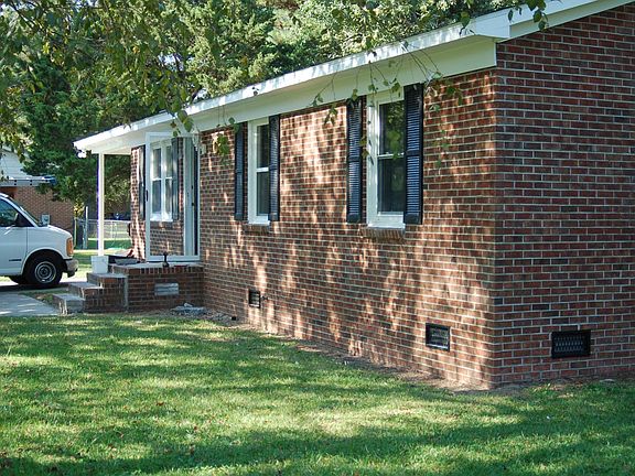 2nd image of 2334 Brock Ave