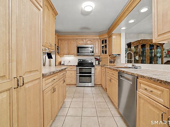 5th image of 4 Alder Court #4