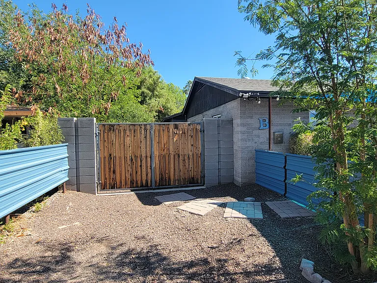 170 E Broadway Ln #B — Photo 13