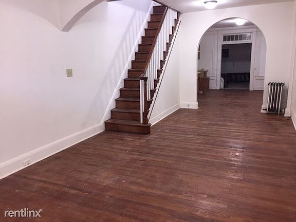 1602 CLIFTVIEW LIV-DIN-STAIRS