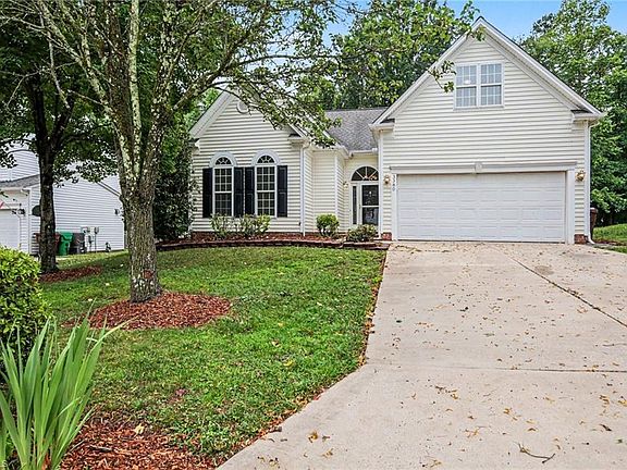 4th image of 3380 Cherrybrook Dr