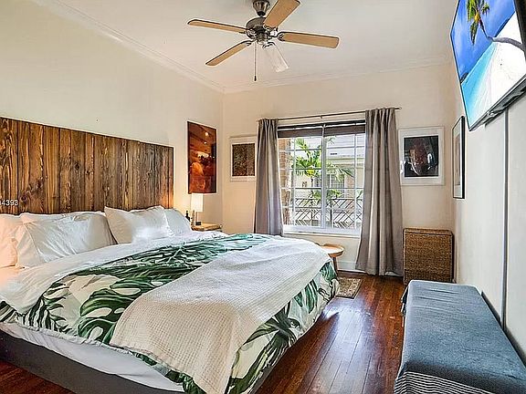 4th image of 2135 Calais Dr APT 16