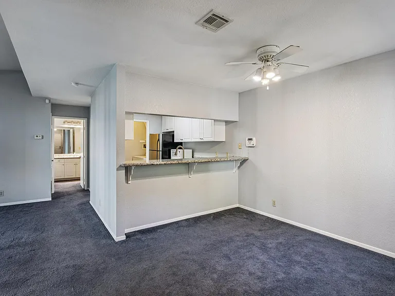 600 Canyon Oaks Dr #F — Photo 6