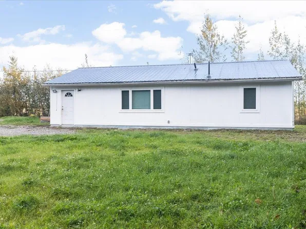 2175 Bunge St, North Pole, AK 99705