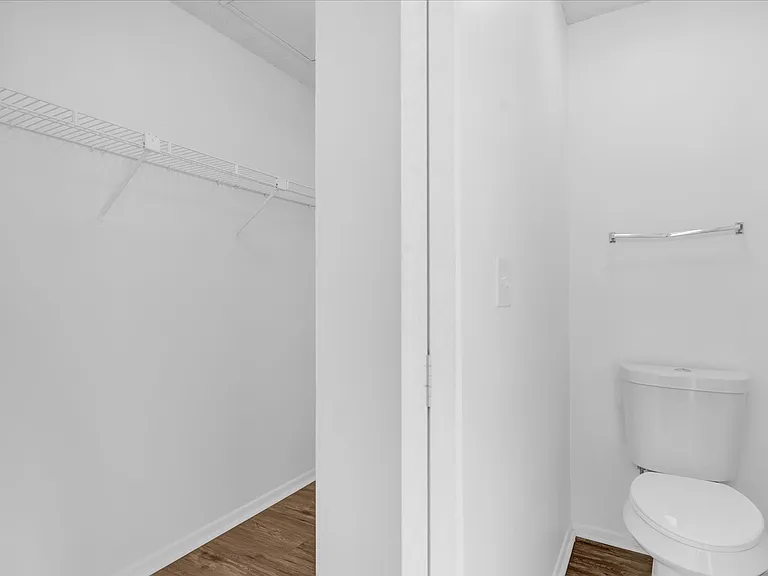 2585 Grassy Point Dr #211 — Photo 13