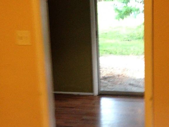 2nd image of 2344 Picnic St