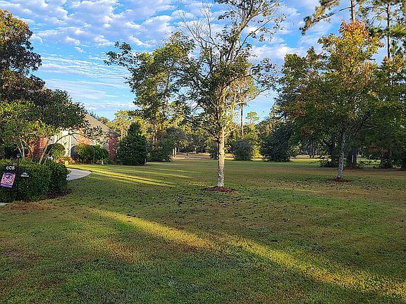 2nd image of 608 Northwoods Dr