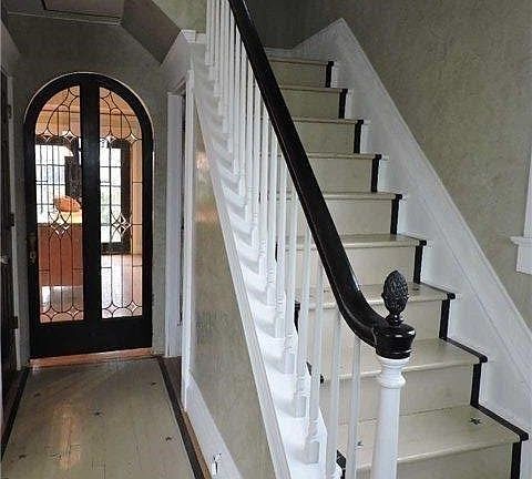 3rd image of 53 Nassau Ave