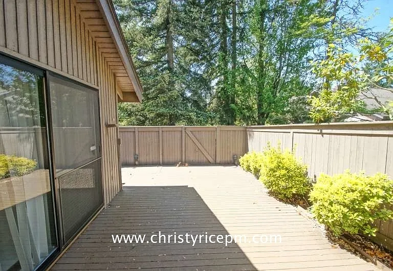 137 143rd Pl NE #30 — Photo 26