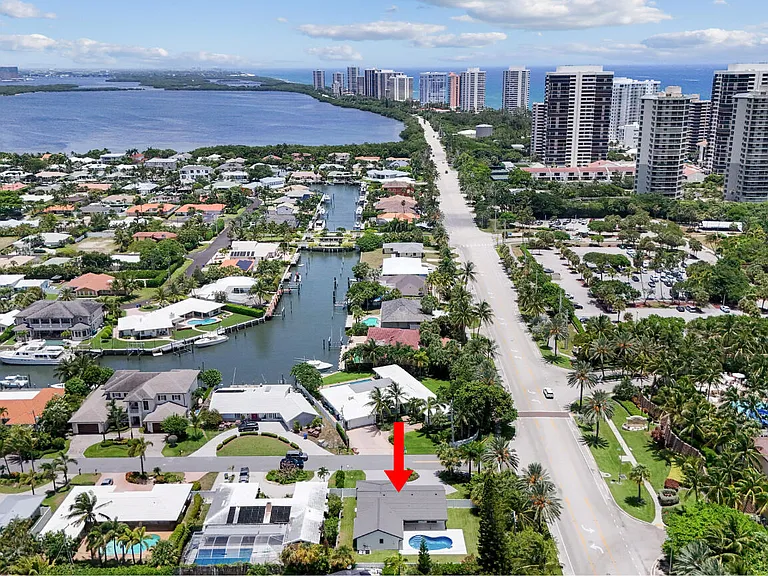 1291 Bimini Ln — Photo 43