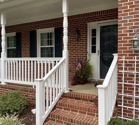 2nd image of 300 Peachtree Ln
