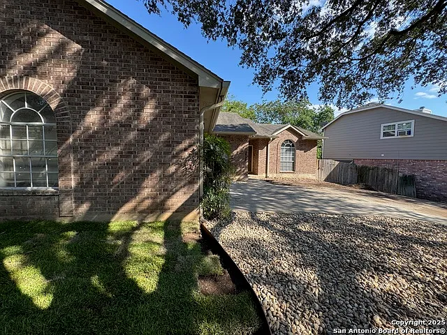 5922 Spring Buck — Photo 5