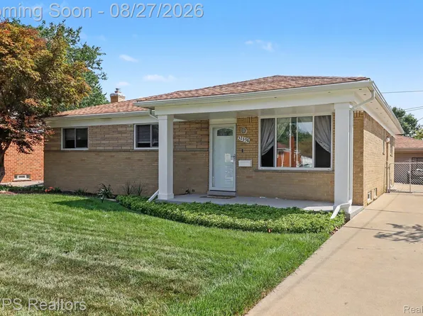 32358 Gloede Dr, Warren, MI 48088