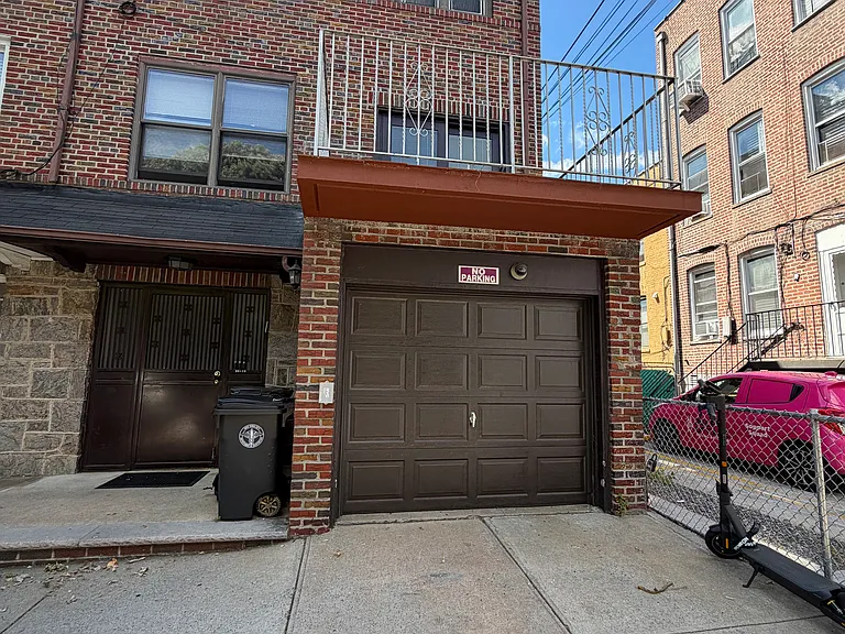 28-12 45th St #2 — Photo 10
