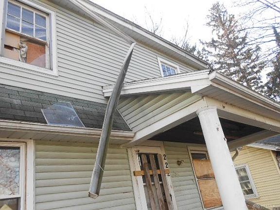 5th image of 222 N Garland Ave