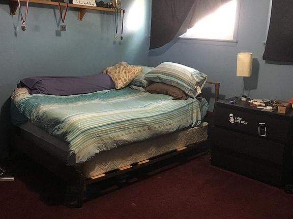 2nd bedroom