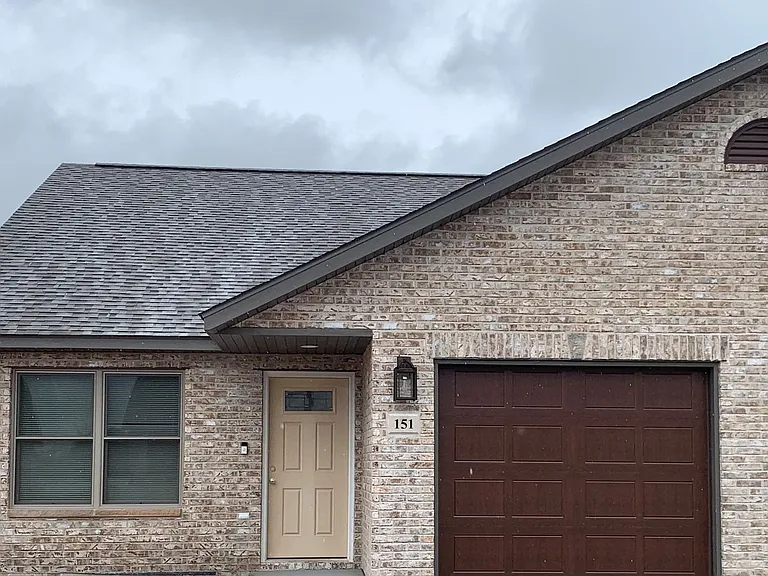 191-197 Stone Ct — Photo 1