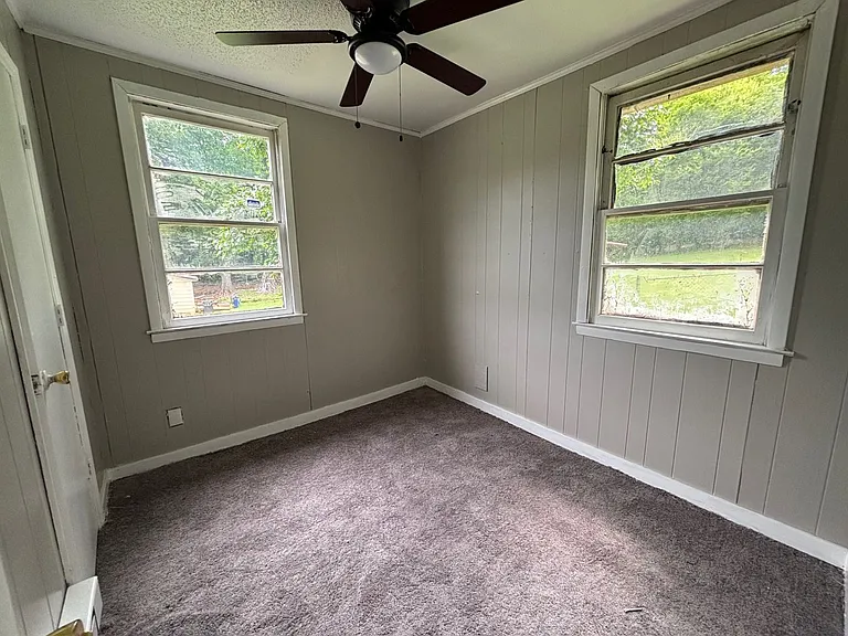1409 Laboratory Rd — Photo 2