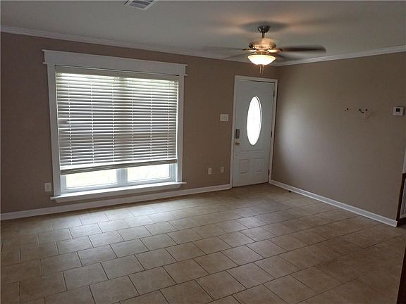 5th image of 317 Gerrie Ct