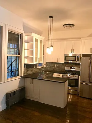 Rented by G2 Realty Group LLC | media 32