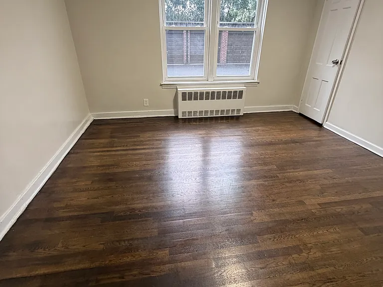 678 Park Ave #1A — Photo 4