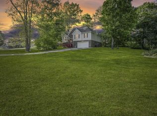 1697 Hazelwood Rd, Clarksville, TN 37042
