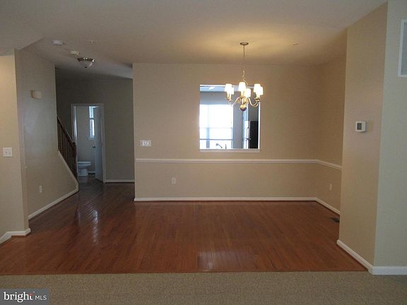 5th image of 3784 Bedford Dr