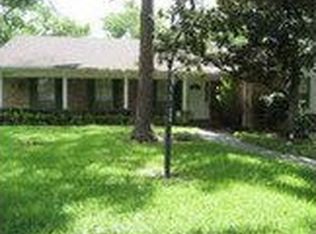 8019 Mullins Dr, Houston, TX 77081