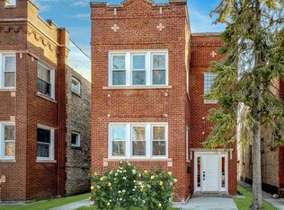 3033 N Davlin Ct #1, Chicago, IL 60618