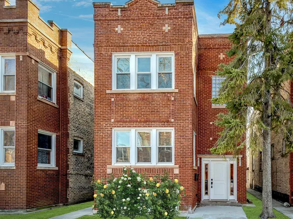 3033 N Davlin Ct #1, Chicago, IL 60618