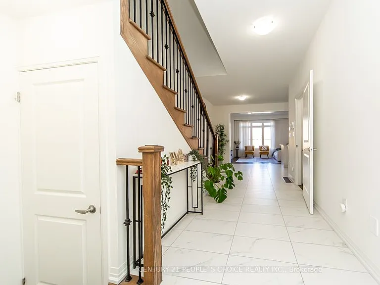 162 Ogston Cres — Photo 8
