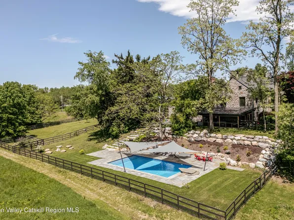 26 Roberson Avenue, Pine Bush, NY 12566