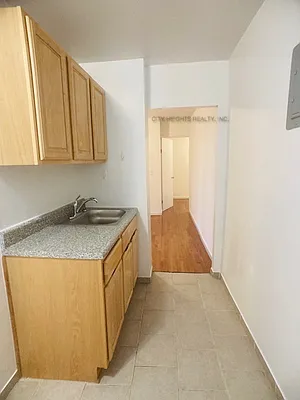 Rented by City Heights Realty | media 8