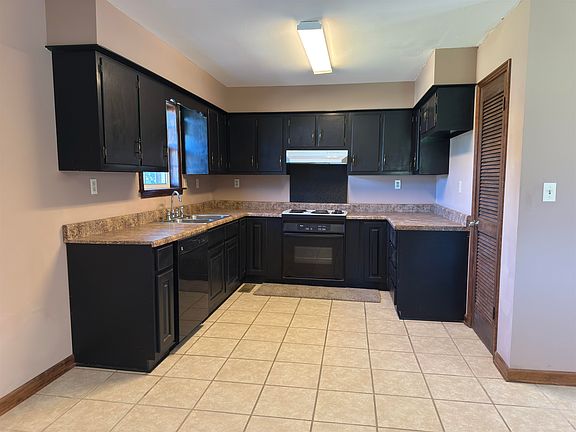 5th image of 30 Gatlin Dr