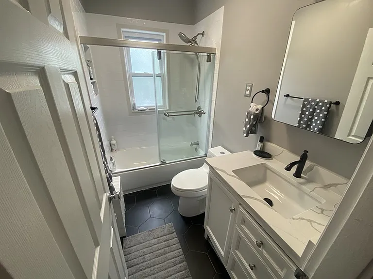 232 Austin St #1 — Photo 11