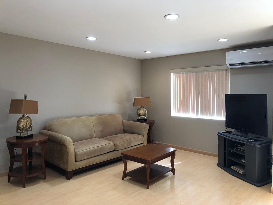 1st image of 18530 Hatteras St Unit 328