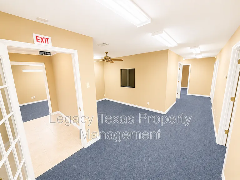 508 N Crowley Rd — Photo 10