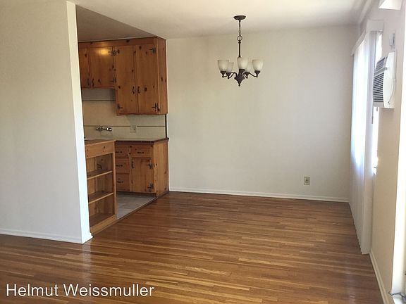 3rd image of 4472 Hazeltine Ave APT 10B