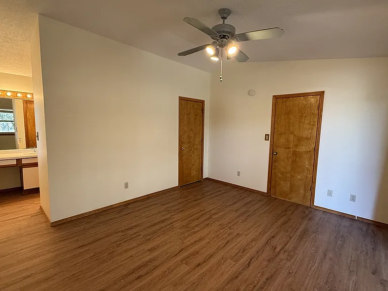 1 Autumnwood Ct — Photo 19