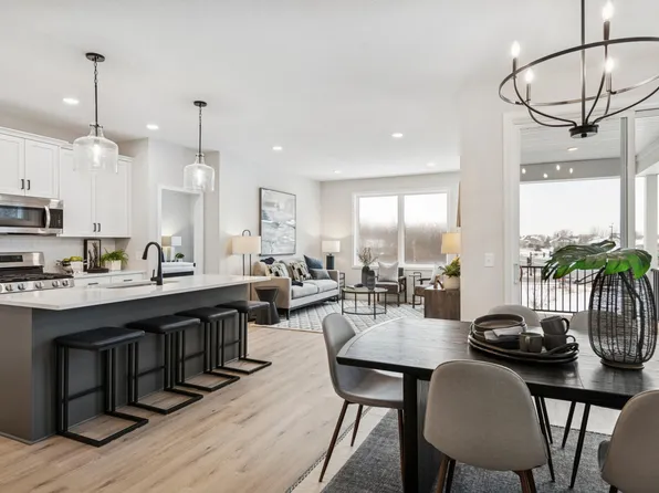 12439 Drayton Trl, Apple Valley, MN 55124