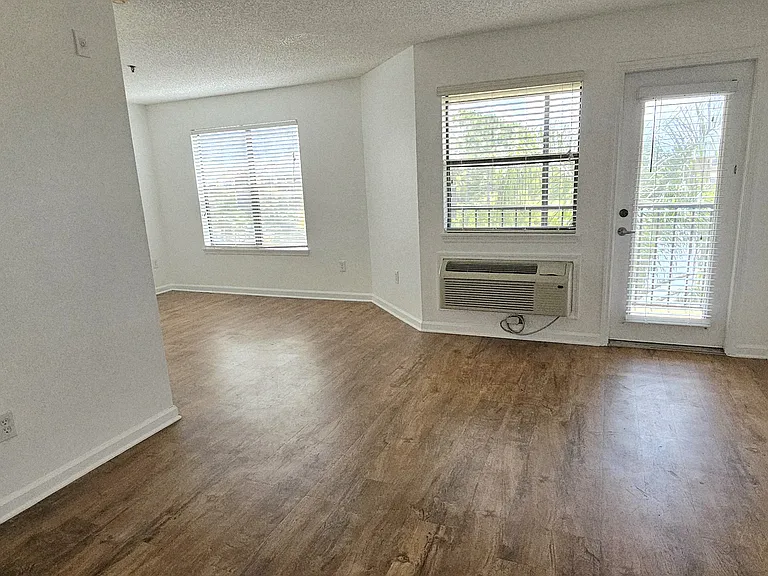11901 4th St N #5304 — Photo 7