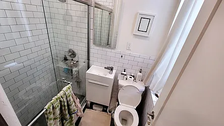 129 Lafayette Avenue #3A in Fort Greene, Brooklyn | StreetEasy