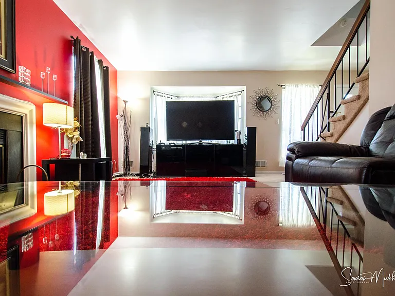 401 Maplecrest Rd #5035088751 — Photo 2